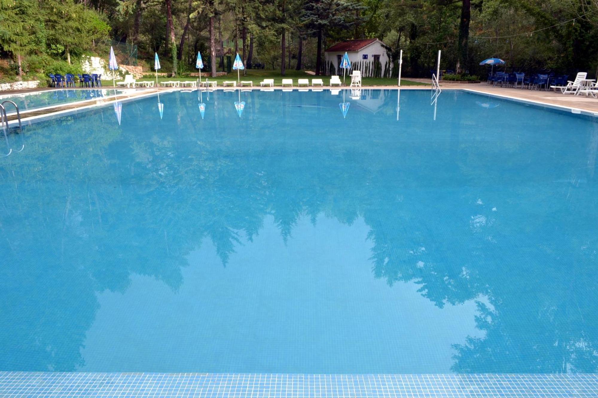 耶斯特 Balneario De Tus酒店 外观 照片