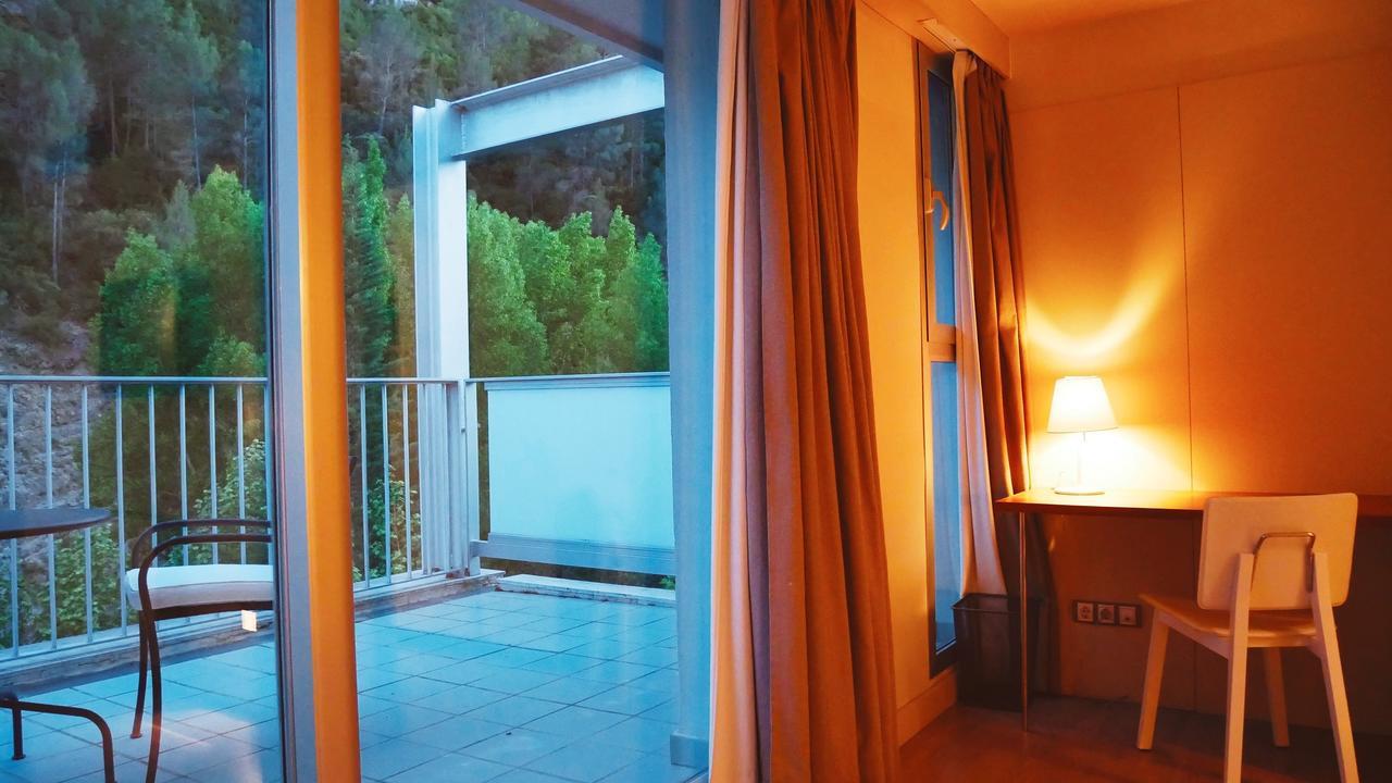耶斯特 Balneario De Tus酒店 外观 照片